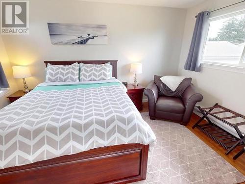 6990 Terrace Street, Powell River, BC - Indoor Photo Showing Bedroom