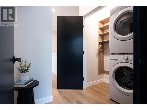 1233 Douglas Street, Revelstoke, BC - Indoor Photo Showing Laundry Room