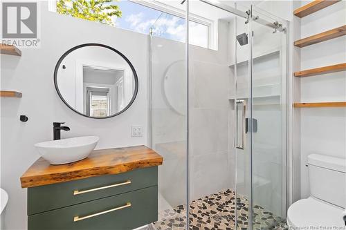 162 Westmorland Street, Fredericton, NB - Indoor Photo Showing Bathroom