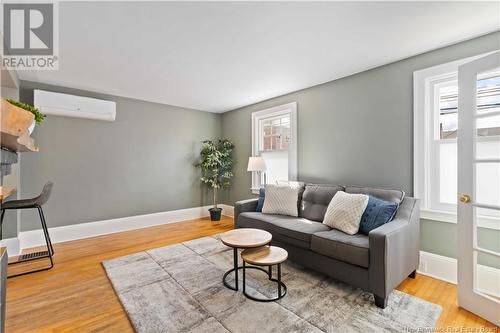 162 Westmorland Street, Fredericton, NB - Indoor Photo Showing Living Room