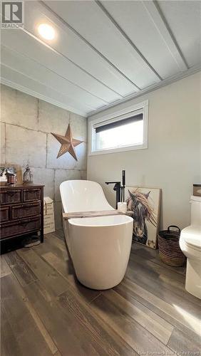 677 Rue Principale, Petit-Rocher, NB - Indoor Photo Showing Bathroom