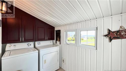 677 Rue Principale, Petit-Rocher, NB - Indoor Photo Showing Laundry Room