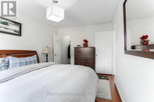 6888 Dillingwood Drive, Mississauga, ON - Indoor Photo Showing Bedroom