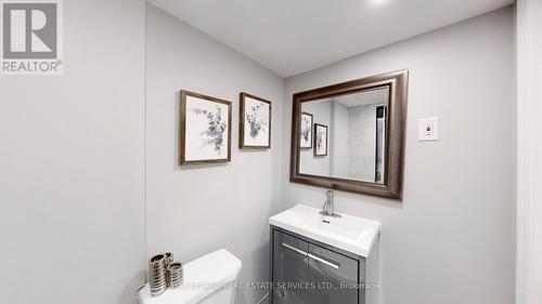 4657 Antelope Crescent, Mississauga, ON - Indoor Photo Showing Bathroom