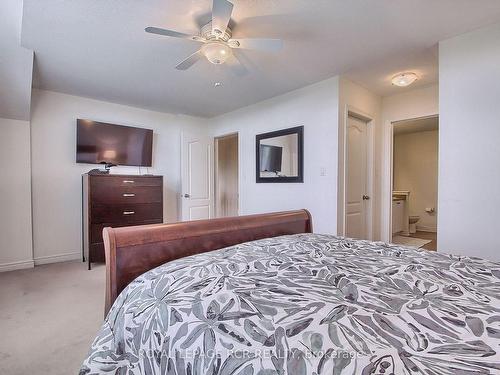 124 Downy Emerald Dr, Bradford West Gwillimbury, ON - Indoor Photo Showing Bedroom
