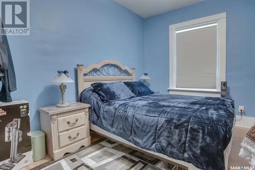 729 9Th Street E, Saskatoon, SK - Indoor Photo Showing Bedroom
