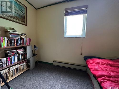 28 Oak Bay, Round Lake, SK - Indoor Photo Showing Bedroom