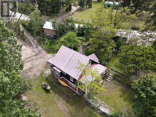 2415 Blind Bay Road, Blind Bay, BC - Outdoor