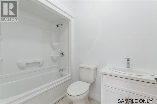 552 Royal Oaks, Moncton, NB - Indoor Photo Showing Bathroom