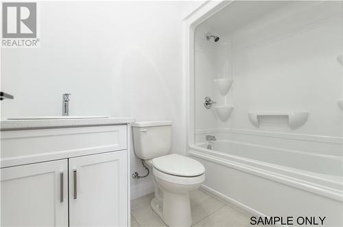 548 Royal Oaks, Moncton, NB - Indoor Photo Showing Bathroom