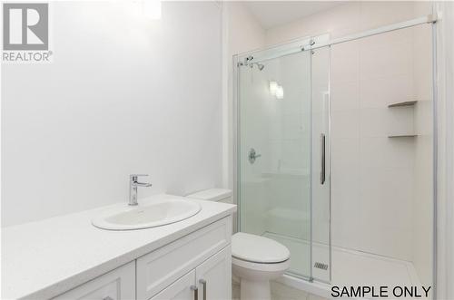 548 Royal Oaks, Moncton, NB - Indoor Photo Showing Bathroom