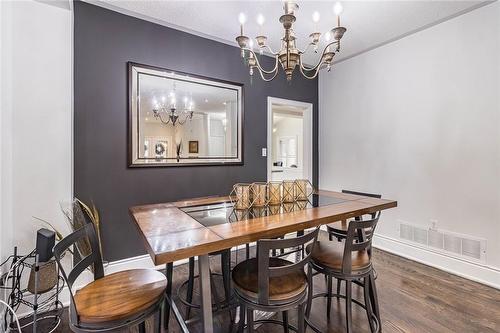 3562 Aquinas Avenue, Mississauga, ON - Indoor Photo Showing Dining Room