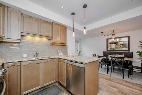 446 Beach Boulevard, Hamilton, ON - Indoor Photo Showing Kitchen With Upgraded Kitchen
