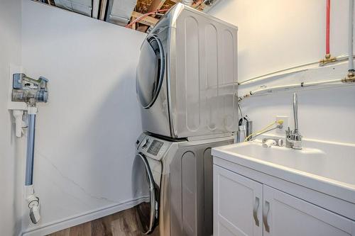 446 Beach Boulevard, Hamilton, ON - Indoor Photo Showing Laundry Room