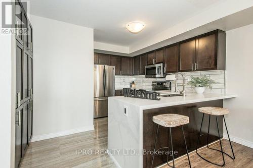 38 - 420 Linden Drive, Cambridge, ON - Indoor Photo Showing Kitchen With Stainless Steel Kitchen With Upgraded Kitchen