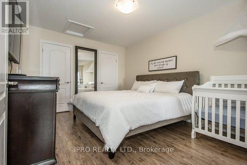 38 - 420 Linden Drive, Cambridge, ON - Indoor Photo Showing Bedroom