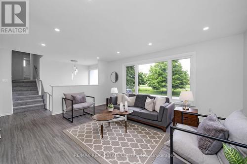 25 Erindale Drive, Erin, ON - Indoor Photo Showing Living Room