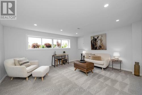 25 Erindale Drive, Erin, ON - Indoor Photo Showing Living Room