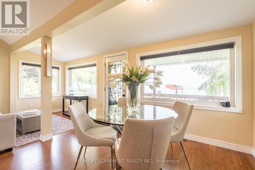 4428 Lakeside Drive, Lincoln, ON - Indoor Photo Showing Dining Room