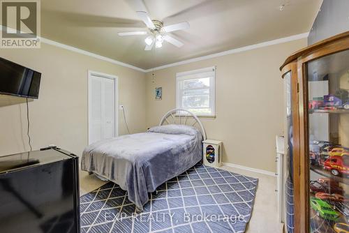 43 George Street S, Minto, ON - Indoor Photo Showing Bedroom