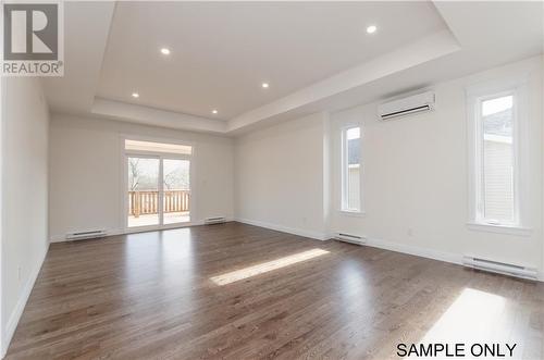 546 Royal Oaks, Moncton, NB - Indoor Photo Showing Kitchen