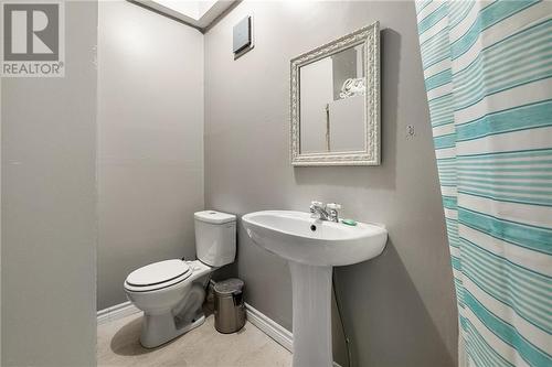 35 Irving Boulevard, Bouctouche, NB - Indoor Photo Showing Bathroom