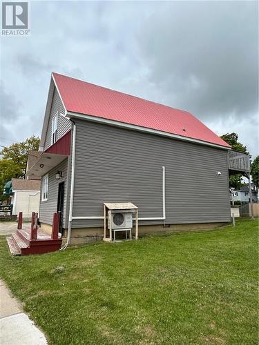 35 Irving Boulevard, Bouctouche, NB - Outdoor With Exterior