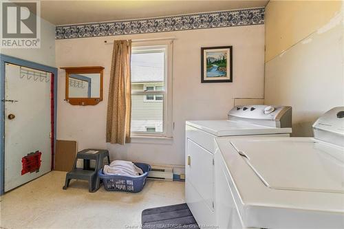 69 Cedar St, Moncton, NB - Indoor Photo Showing Laundry Room