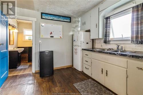 69 Cedar St, Moncton, NB - Indoor Photo Showing Kitchen With Double Sink