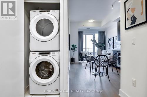 4602 - 20 Shore Breeze Drive, Toronto, ON - Indoor Photo Showing Laundry Room