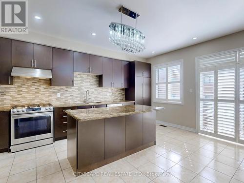 4 Ingleside Road, Brampton (Credit Valley), ON - Indoor Photo Showing Kitchen With Upgraded Kitchen