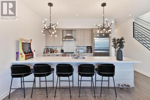3658 Ferretti Court, Innisfil, ON - Indoor Photo Showing Kitchen With Upgraded Kitchen