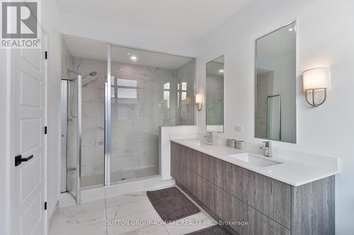 3658 Ferretti Court, Innisfil, ON - Indoor Photo Showing Bathroom