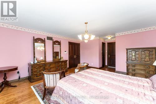 415 Wycliffe Avenue, Vaughan, ON - Indoor Photo Showing Bedroom