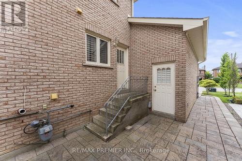 415 Wycliffe Avenue, Vaughan, ON - Outdoor
