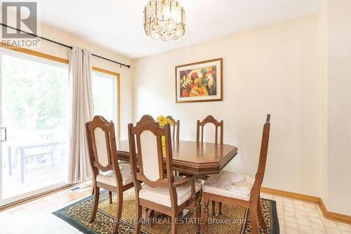 95 Woodside Drive, Orillia, ON - Indoor Photo Showing Dining Room