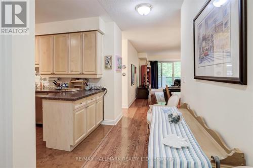 407 - 2 Aberfoyle Crescent, Toronto (Islington-City Centre West), ON - Indoor Photo Showing Kitchen