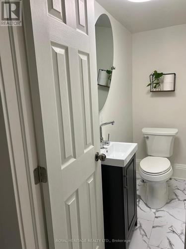 275 Albert Street, Belleville, ON - Indoor Photo Showing Bathroom