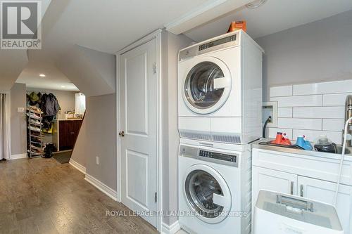 9 Erie Avenue, London, ON - Indoor Photo Showing Laundry Room