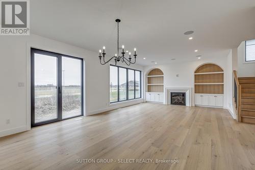 5 Sycamore Road, Southwold (Talbotville), ON - Indoor With Fireplace