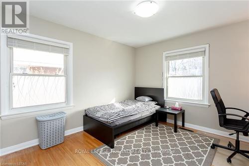 8 Gower Street, London, ON - Indoor Photo Showing Bedroom