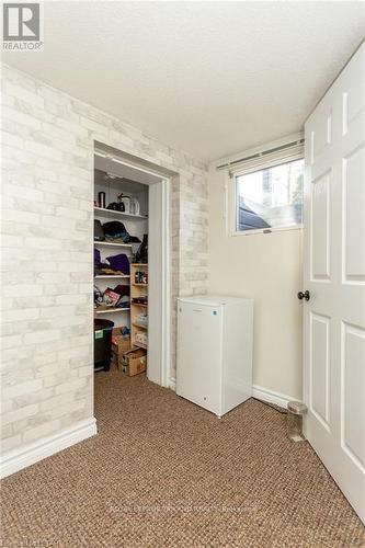 8 Gower Street, London, ON - Indoor Photo Showing Other Room