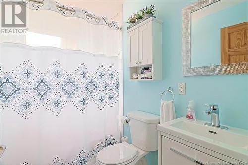 18 Bird Street, Nackawic, NB - Indoor Photo Showing Bathroom