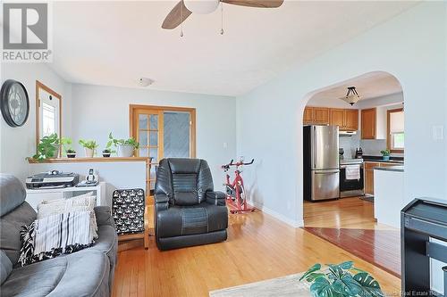 18 Bird Street, Nackawic, NB - Indoor Photo Showing Living Room