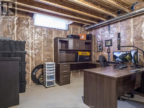 909A Concession 2, Amherstburg, ON - Indoor Photo Showing Basement