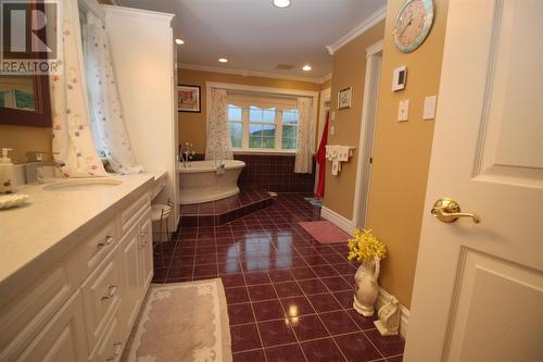 127 Marble Drive, Steady Brook, NL - Indoor Photo Showing Bathroom