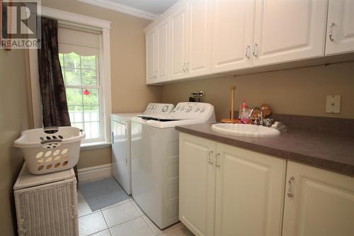 127 Marble Drive, Steady Brook, NL - Indoor Photo Showing Laundry Room