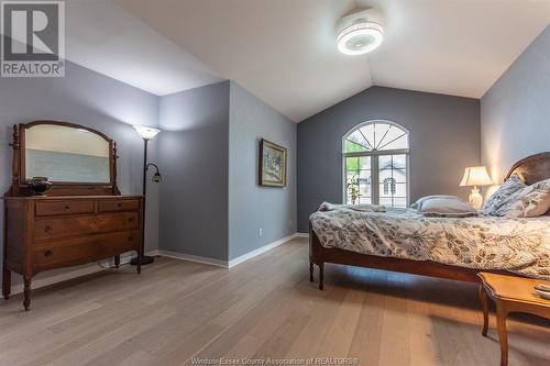 417 Sand Point Court, Windsor, ON - Indoor Photo Showing Bedroom