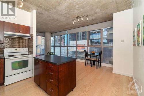 179 George Street Unit#303, Ottawa, ON - Indoor Photo Showing Kitchen