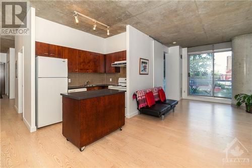 179 George Street Unit#303, Ottawa, ON - Indoor Photo Showing Kitchen